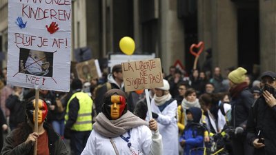 "Марш за свободу – третій акт". У Брюсселі знову сталися сутички під час акції проти COVID-обмежень "Марш за свободу – третій акт". У Брюсселі знову сталися сутички під час акції проти COVID-обмежень