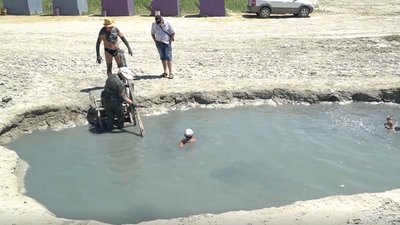 Дивовижна Херсонщина: Лімурійське озеро та його лікувальні властивості Дивовижна Херсонщина: Лімурійське озеро та його лікувальні властивості