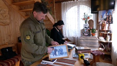 Вікінг з Карпат. Історія воїна Степана Потяка та його родини Вікінг з Карпат. Історія воїна Степана Потяка та його родини