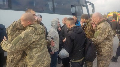З російського полону звільнили трьох військових із Сумщини