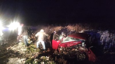 У Чернівецькій області зіткнулись три авто: один водій був нетверезий, один — загинув