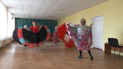 77-річна черкащанка викладає танці 77-річна черкащанка викладає танці