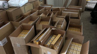 85 тисяч гривень штрафу заплатить херсонець за нелегальну торгівлю цигарками
