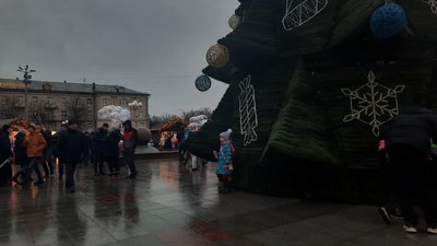 У Черкасах засяяла головна ялинка