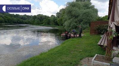 Водолази досліджують місця для купання у водоймах Сум Водолази досліджують місця для купання у водоймах Сум
