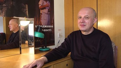 Житомирський актор Микола Карпович мріяв бути вчителем, а став народним артистом України