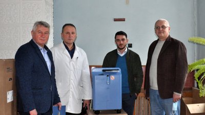 16 кисневих концентраторів подарувала Тернопільщині благодійна організація з Бельгії