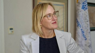 Джулі Девіс