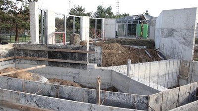 Відвар із шипшини та вітамінізовані корми: як вінницький зоопарк готується до зими Відвар із шипшини та вітамінізовані корми: як вінницький зоопарк готується до зими
