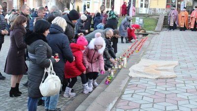 На Тернопільщині провели віче-реквієм, присвячене жертвам Голодомору