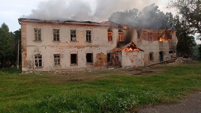 На Білопільщині, внаслідок російських обстрілів, постраждали школа, пошта і гуртожиток На Білопільщині, внаслідок російських обстрілів, постраждали школа, пошта і гуртожиток