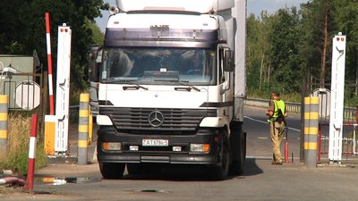 На Житомирщині у пункті пропуску "Виступовичі" працюють за новими правилами перетину кордону На Житомирщині у пункті пропуску "Виступовичі" працюють за новими правилами перетину кордону