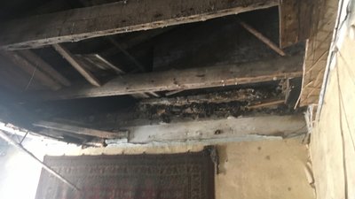 Вдруге за літо: у житловому будинку в Одесі знов обвалився дах