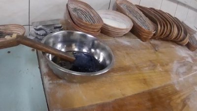 Бруд і будівельні шпателі: улянівський хліб заборонили на Сумщині через санітарні порушення Бруд і будівельні шпателі: улянівський хліб заборонили на Сумщині через санітарні порушення