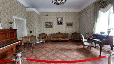 Музейно-виставковий центр "Тростянецький" відновлює роботу Музейно-виставковий центр "Тростянецький" відновлює роботу