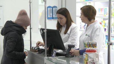 Переселенка з Херсона відкрила в Луцьку аптеку та планує створити мережу на Волині Переселенка з Херсона відкрила в Луцьку аптеку та планує створити мережу на Волині