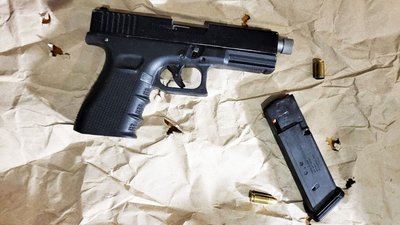 Переробляв та продавав вогнепальну зброю: на Житомирщині підорюють жителя Харківщини