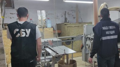 100 тисяч пачок цигарок: у Миколаєві СБУ заблокувала діяльність підпільного тютюнового бізнесу