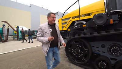 Помічнянин за півтора року сконструював трактор, дешевший, ніж закордонні аналоги