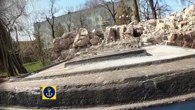 У Маріуполі російські окупанти зруйнували пам'ятний знак встановлений на честь українського козацтва У Маріуполі російські окупанти зруйнували пам'ятний знак встановлений на честь українського козацтва