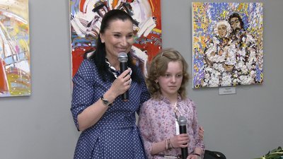 13-річна рівнянка, яка бореться з раком мозку, презентувала свою другу книгу 13-річна рівнянка, яка бореться з раком мозку, презентувала свою другу книгу