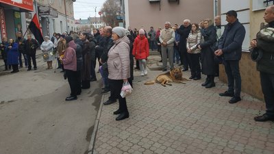 Одним із перших вступив до ЗСУ: на Тернопільщині відкрили меморіальну таблицю Василю Петріву