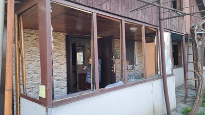 У Пересипському районі Одеси після атаки РФ пошкоджено дев’ять будинків У Пересипському районі Одеси після атаки РФ пошкоджено дев’ять будинків