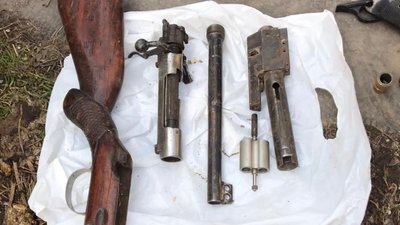У Житомирі раніше засуджений переробляв стартові пістолети під стрільбу бойовими набоями У Житомирі раніше засуджений переробляв стартові пістолети під стрільбу бойовими набоями