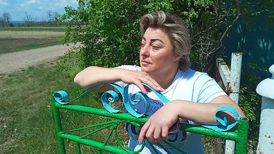 Відвідала церкву та залишилася на Хмельниччині: історія вірменки, яка тікала від війни