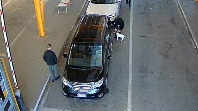До 9 років ув'язнення засудили іноземця, який хотів вивезти з України канабіс