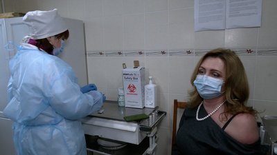 COVID-19 та грип: яка ситуація з вакцинами на Рівненщині