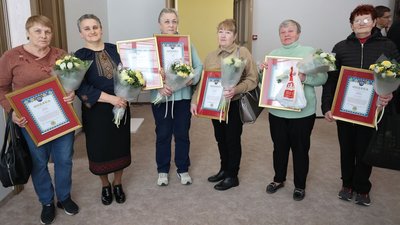 Ганна Чаус та найкращі двірники районів Львова Ганна Чаус та найкращі двірники районів Львова