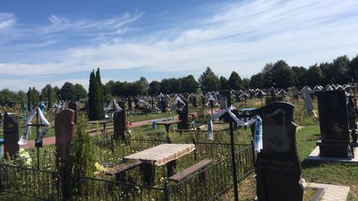 У Краматорську затримали чоловіка, який викрадав огородження з могил