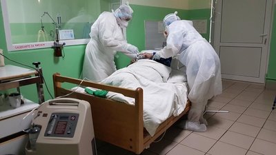 В Одесі черга за кисневими концентраторами та не вистачає ліжок у "ковідних" лікарнях – волонтерка