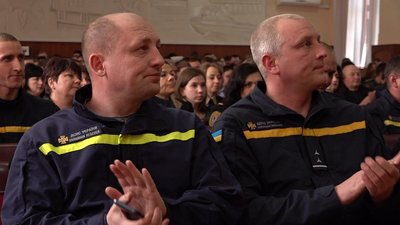 Естафета поколінь. У Черкасах пройшла акція з популяризації роботи рятувальників