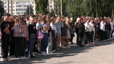 У Рівному відкрили пам'ятну дошку загиблим у Маріуполі азовцям У Рівному відкрили пам'ятну дошку загиблим у Маріуполі азовцям