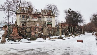 У Луцьку попрощалися зі скульптором Миколою Голованем У Луцьку попрощалися зі скульптором Миколою Голованем