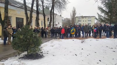 "В розвідку беруть найкращих". У Сумах попрощалися із трьома загиблими розвідниками