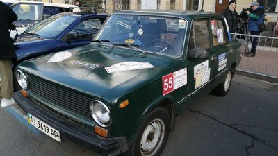 У Києві проводиться Велике жіноче ралі У Києві проводиться Велике жіноче ралі