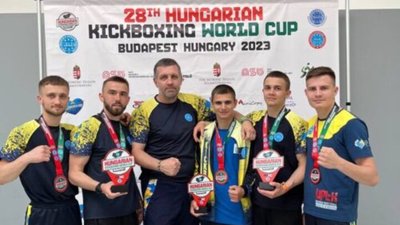 Спортсмени з Дніпропетровщини вибороли п'ять медалей на Кубку світу з кікбоксингу в Будапешті