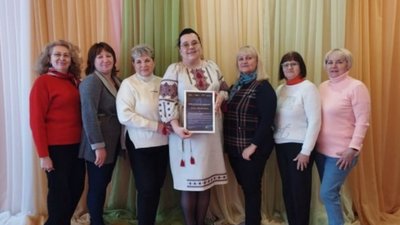 Психолог харківського дитсадка з колегами