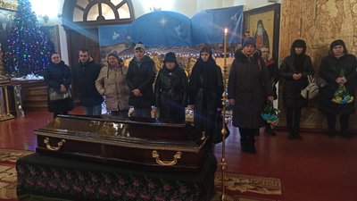 Добровільно пішов воювати: в Житомирі попрощалися із десантником Андрієм Седайкіним Добровільно пішов воювати: в Житомирі попрощалися із десантником Андрієм Седайкіним