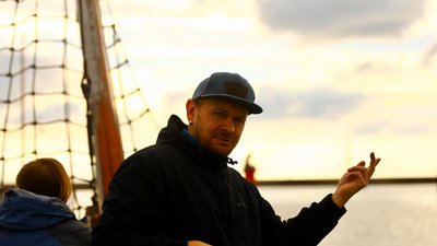 Слідчі допитали музиканта Положинського у справі Шеремета