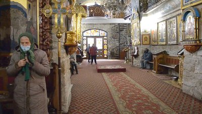 У Тернополі дозволили богослужіння в приміщенні церков