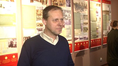 завідувач відділом новітньої історії Запорізького обласного краєзнавчого музею Володимир Лініков