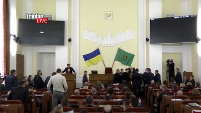 У Харківській міськраді сталися сутички з представниками "Партії Шарія" У Харківській міськраді сталися сутички з представниками "Партії Шарія"