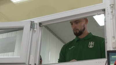 "В першу чергу це нашим": понад 50 військовослужбовців прийшли до центру служби крові 21 серпня "В першу чергу це нашим": понад 50 військовослужбовців прийшли до центру служби крові 21 серпня