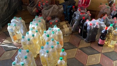 На Одещині виявили приблизно дві тонни безакцизного алкоголю На Одещині виявили приблизно дві тонни безакцизного алкоголю