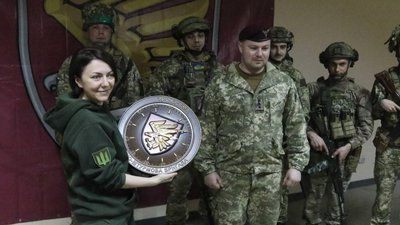 Житомирська 95 окрема десантно-штурмова бригада першими отримали лист-подяку від Президента Житомирська 95 окрема десантно-штурмова бригада першими отримали лист-подяку від Президента