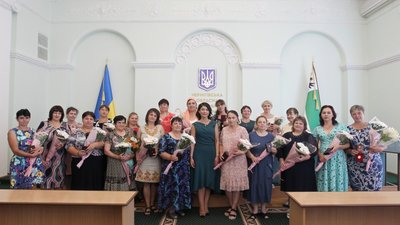 Двадцять дві жінки Чернігівщини отримали почесне звання «Мати-героїня»